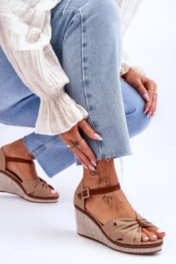 Sandały Damskie Na Plecionym Koturnie Ciemnobeżowe Judith