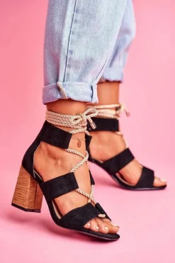 Sandały Damskie Na Słupku Wiązane Zamszowe Czarne Amore