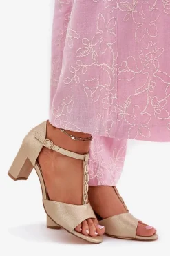 Sandały Damskie Na Słupku Z Ozdobnym Paskiem Eko Skóra Złote Triavera