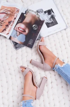 Sandały Damskie Na Słupku Zamszowe Beżowe Anastasie