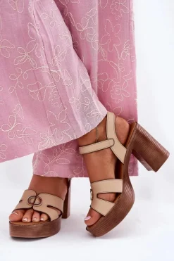 Sandały Damskie Na Słupku Ze Złotą Ozdobą Beżowe Nusorilis