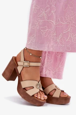 Sandały Damskie Na Słupku Ze Złotą Ozdobą Beżowe Nusorilis