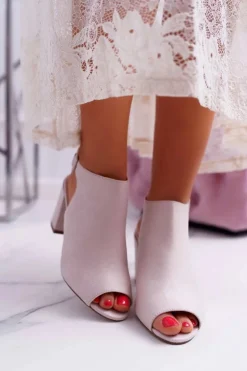 Sandały Damskie Na Słupku Z Cholewką Peep Toe Beżowe Esta