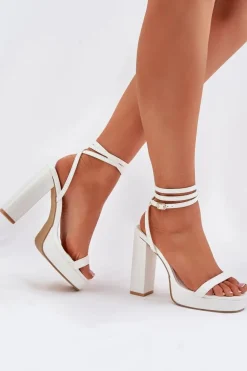 Sandały Damskie Na Słupku Z Paseczkiem Białe Fevenne