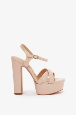 Sandały Damskie Na Wysokim Słupku I Platformie Lakierowane Beżowe Jovenes