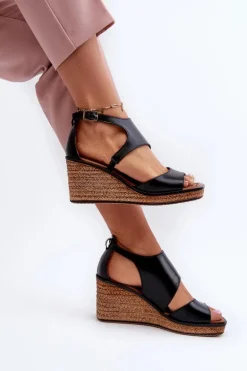 Sandały Damskie Skórzane Na Koturnie Maciejka 06657-01 Czarne