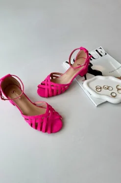 Sandały Damskie Z Eko Zamszu Na Niskim Obcasie Fuksja Monsha