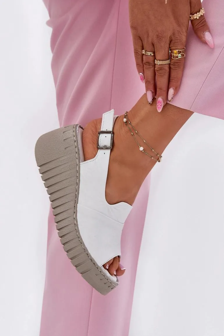 Sandały Damskie Z Naturalnej Skóry Na Koturnie Artiker 54C0786 Białe