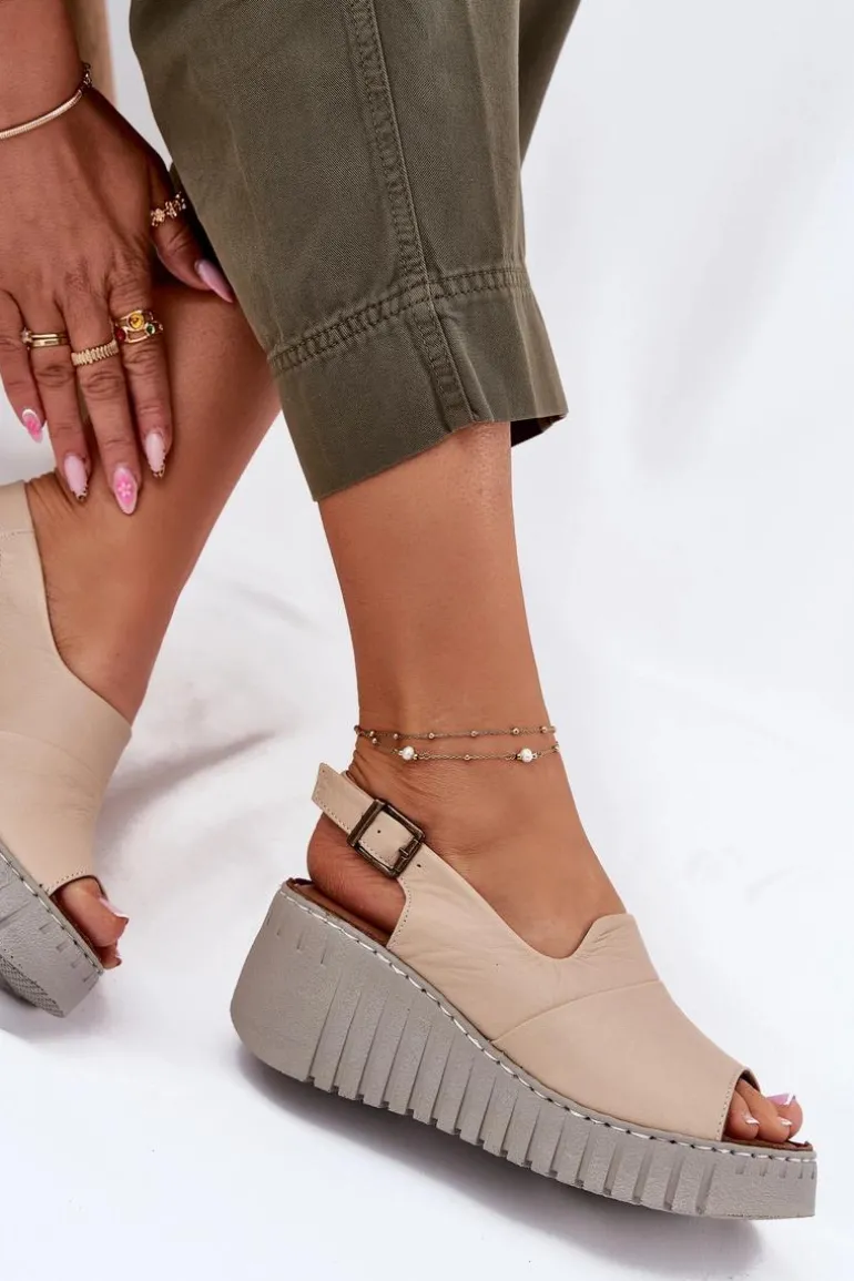 Sandały Damskie Z Naturalnej Skóry Na Koturnie Artiker 56C0957 Beżowe