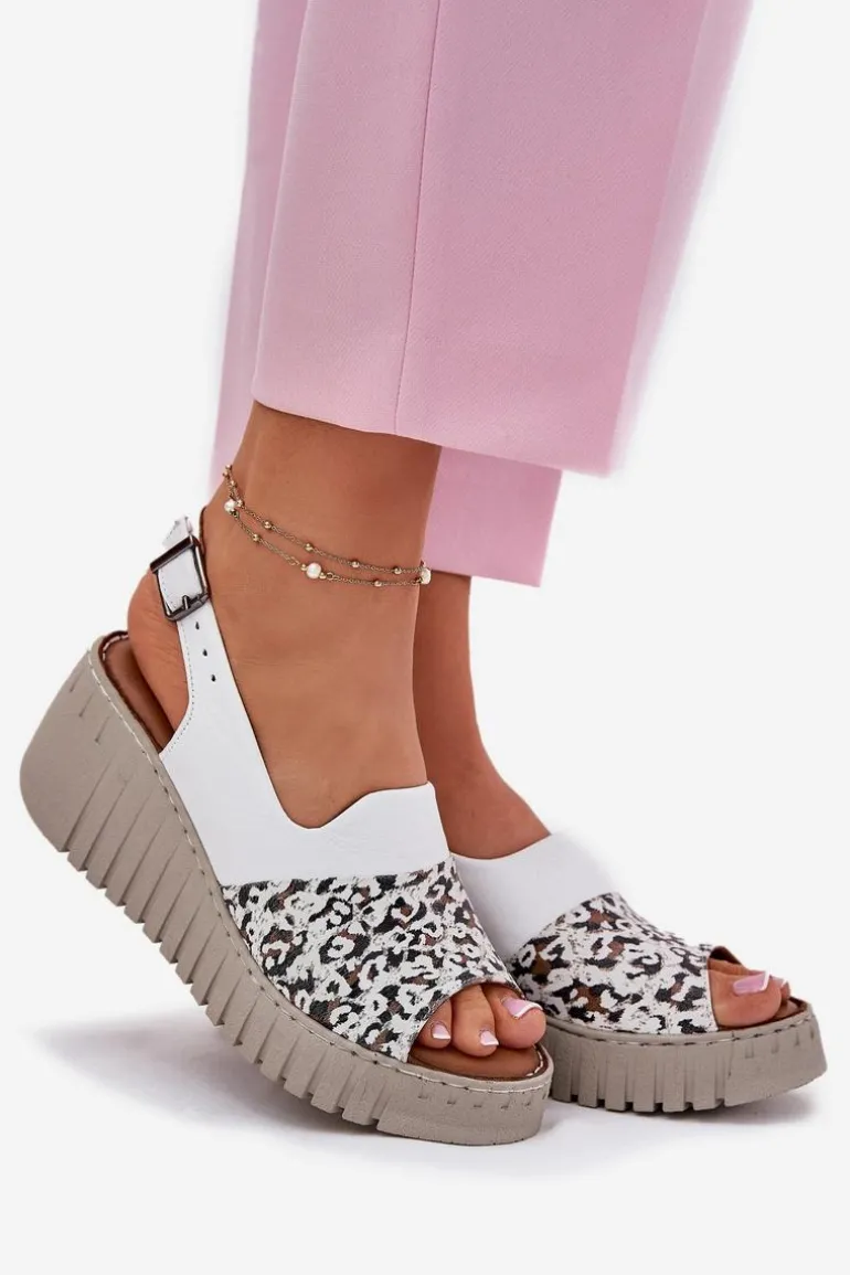 Sandały Damskie Z Naturalnej Skóry Na Koturnie Artiker 56C0958 Białe