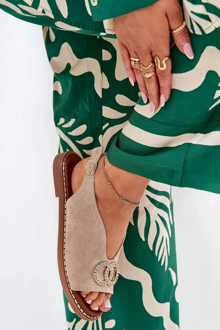 Sandały Damskie Z Ozdobą Na Płaskim Obcasie Eko Zamszowe Beżowe Ralisses