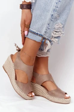 Sandały Na Koturnie Z Plecionką Beżowe Mykonos