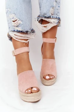 Sandały Na Koturnie Z Plecionką Jasnoróżowe Makenna