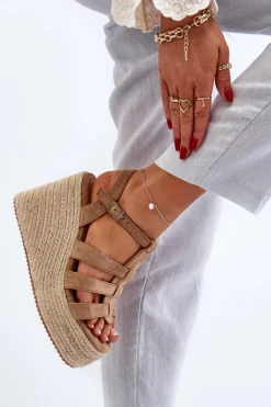 Sandały Na Koturnie Z Plecionką Brązowe Gnosis