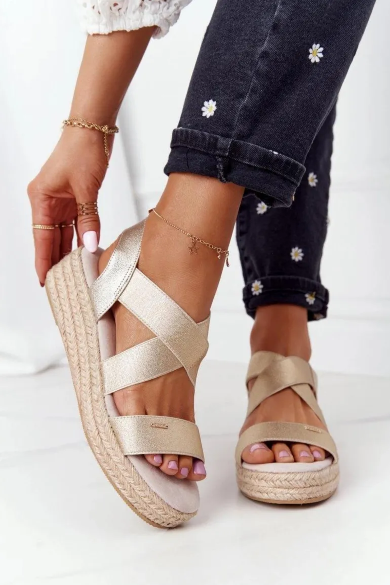 Sandały Na Koturnie Ze Ściągaczem Big Star HH274414 Złote