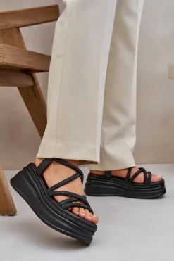 Sandały Na Masywnej Platformie Z Przeplatającymi Się Paskami Czarne Lanathea