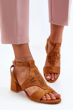 Sandały Na Niskim Obcasie Camel Eleriva
