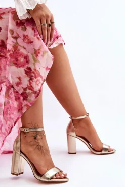 Sandały Na Obcasie Złote Individual