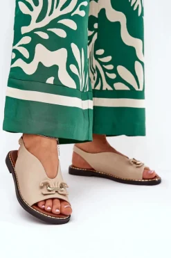 Sandały Na Płaskim Obcasie Z Ozdobą Eko Skóra Beżowe Tillireta