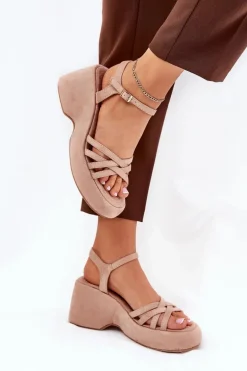 Sandały Na Platformie I Koturnie Z Eko Zamszu Beżowe Nendal