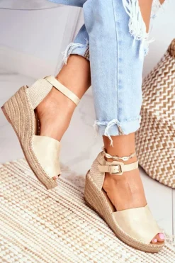 Sandały Na Plecionej Koturnie Złote Maritta