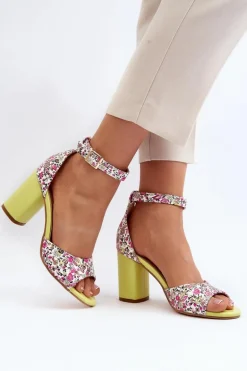 Sandały Na Słupku W Kwiaty Żółte Vitamella