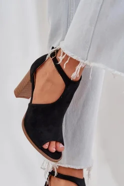 Sandały Na Słupku Z Eko Zamszu Czarne Lanadriena