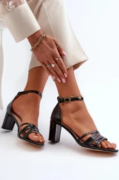 Sandały Na Słupku Z Paseczkami Czarne Enitia