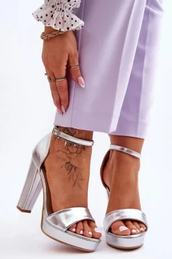 Sandały Na Wysokim Obcasie Srebrne Mandy