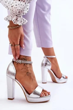 Sandały Na Wysokim Obcasie Srebrne Mandy