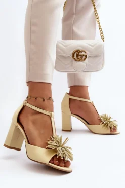 Sandały Skórzane Na Słupku Z Ozdobą Laura Messi 2758 Beżowe
