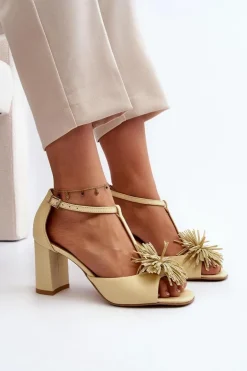 Sandały Skórzane Na Słupku Z Ozdobą Laura Messi 2758 Beżowe