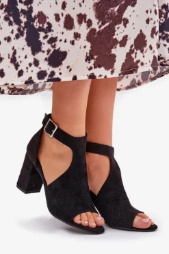 Sandały Z Ażurowym Wzorem Na Słupku Eko Zamszowe Czarne Helori