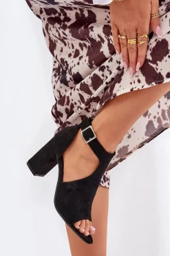 Sandały Z Ażurowym Wzorem Na Słupku Eko Zamszowe Czarne Helori