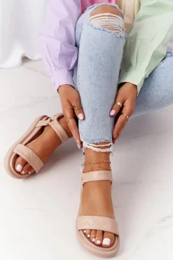 Sandały Z Pikowaniem Na Platformie Beżowe Turn Around