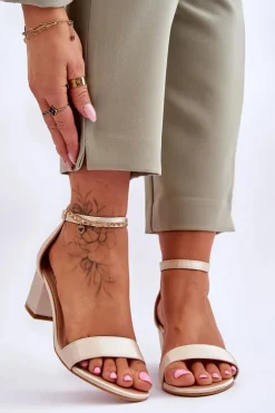 Satynowe Sandały Na Niskim Obcasie Beżowe Juliet