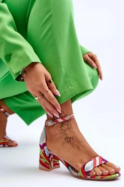 Satynowe Sandały Na Niskim Obcasie We Wzory Beżowo-Niebieskie Quincy