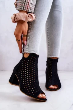 Skórzane Ażurowe Botki Maciejka 05420-43 Czarne