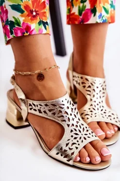 Skórzane Ażurowe Sandałki Na Obcasie Złote Salvio