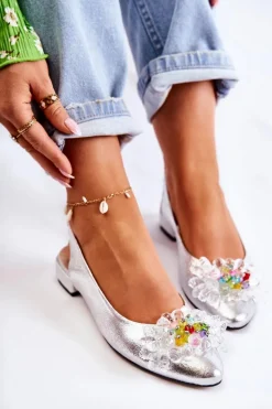 Skórzane Baleriny Na Obcasie Z Ozdobą Srebrne Elenie