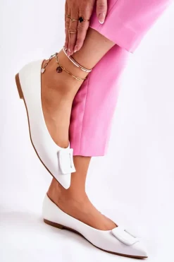 Skórzane Baleriny Z Ozdobą W Szpic Białe Simone