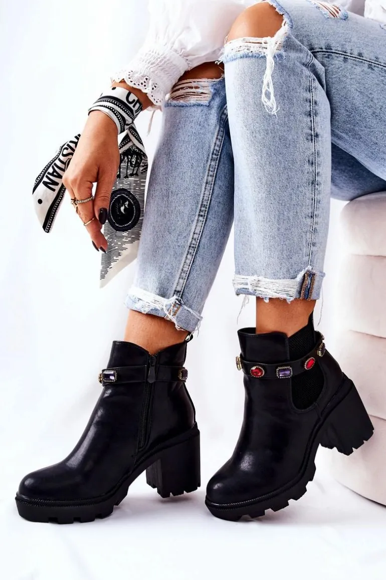 Skórzane Botki Damskie Na Słupku Z Kryształami Czarne Makbet