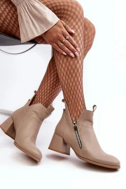 Skórzane Botki Damskie Na Niskim Obcasie Z Wycięciami Zazoo 850 Beżowe