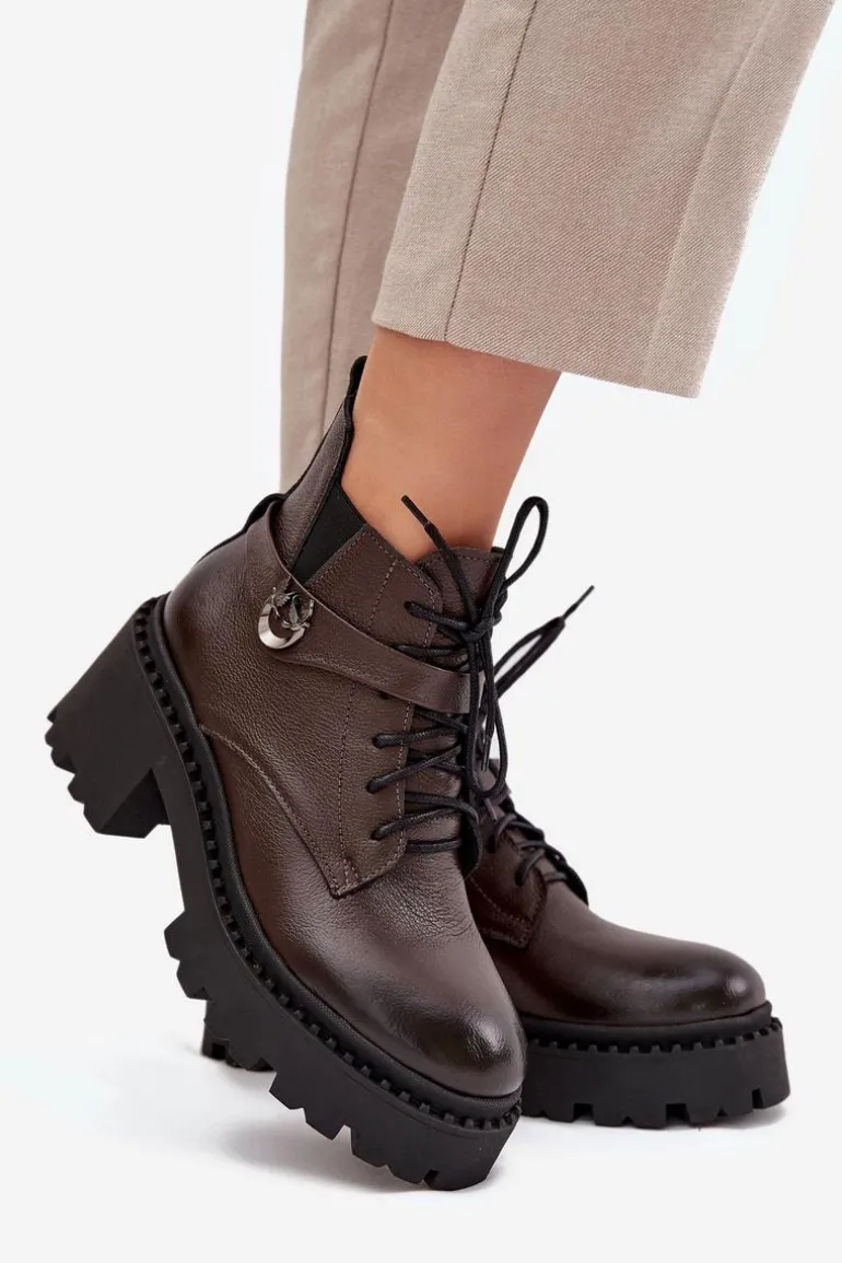 Skórzane Botki Damskie Na Klocku Z Ozdobnym Paskiem Ocieplane Zazoo 60557 Czekoladowe