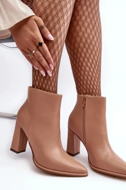 Skórzane Botki Damskie Na Słupku Beżowe Saitana
