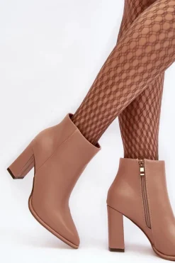 Skórzane Botki Damskie Na Słupku Beżowe Saitana