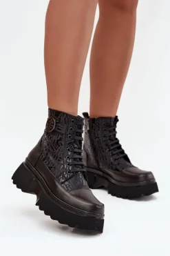 Skórzane Botki Damskie Na Platformie Z Napisami I Ozdobnym Detalem Artiker 57C2273 Czarne