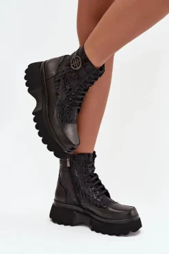 Skórzane Botki Damskie Na Platformie Z Napisami I Ozdobnym Detalem Artiker 57C2273 Czarne