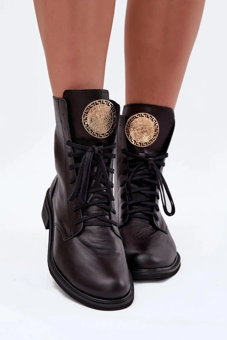 Skórzane Botki Damskie Na Płaskim Obcasie Ze Złotym Detalem Zazoo 3084 Czarne