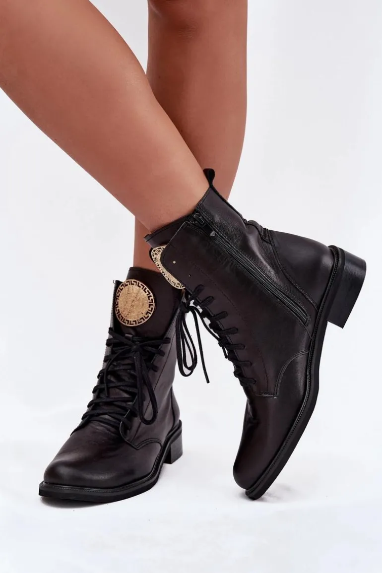 Skórzane Botki Damskie Na Płaskim Obcasie Ze Złotym Detalem Zazoo 3084 Czarne